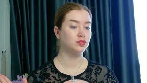 rebecca_lace online show from November 9, 2:07 am