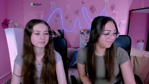 rebecca_smile_ online show from May 27, 5:59 am