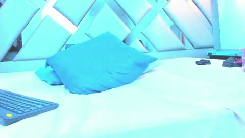 rebeccamitchell_ online show from April 30, 5:51 pm