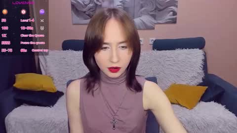 RebeccaWind online show from October 3, 12:10 pm