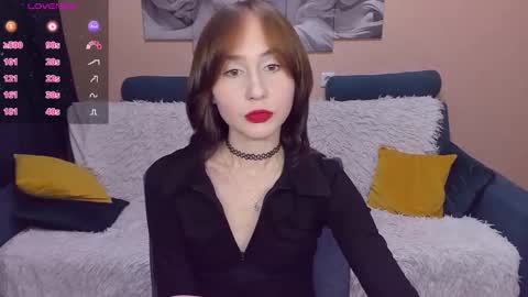 RebeccaWind online show from October 5, 12:10 pm