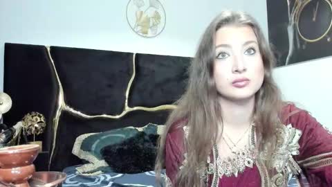 rebekarose online show from October 31, 11:42 pm