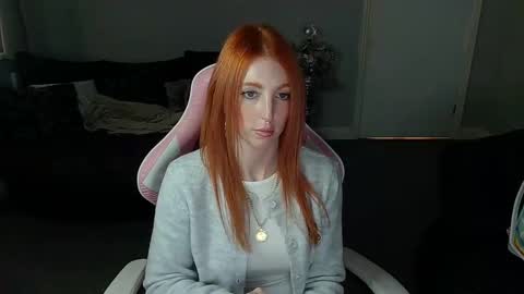 Snapshot of red_firesquirt chatting on January 24, 2:30 pm Red - online show from January 24, 2:30 pm