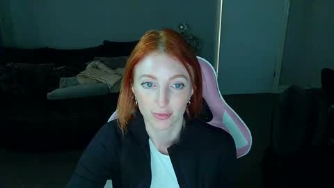 Snapshot of red_firesquirt chatting on March 5, 4:24 pm Red - online show from March 5, 4:24 pm