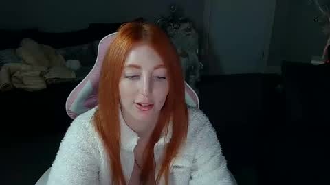 Snapshot of red_firesquirt chatting on December 10, 2:28 pm Red - online show from December 10, 2:28 pm