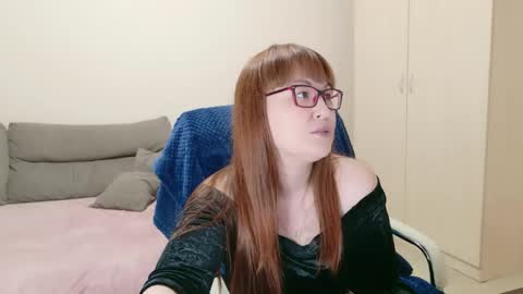 Lisa online show from May 14, 6:03 pm