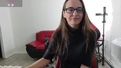 Red Hot Rachael online show from May 5, 3:59 pm