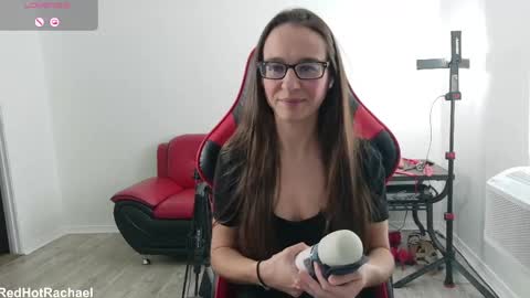 Red Hot Rachael online show from May 11, 4:04 pm