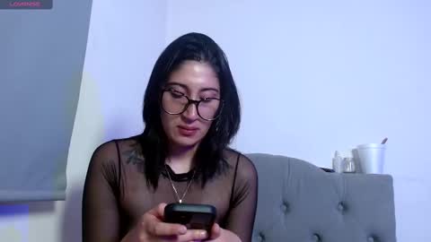 IG   OF red moonn online show from October 7, 3:22 am