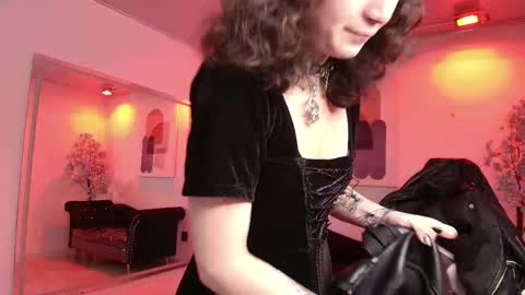 Res Moon online show from October 17, 11:24 am