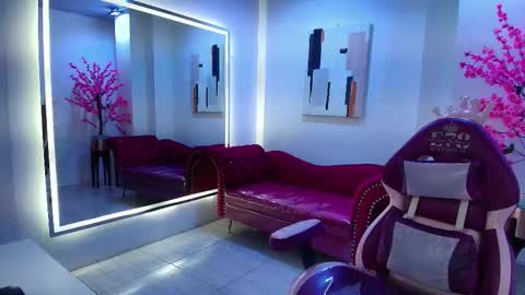 Res Moon online show from October 18, 11:46 am