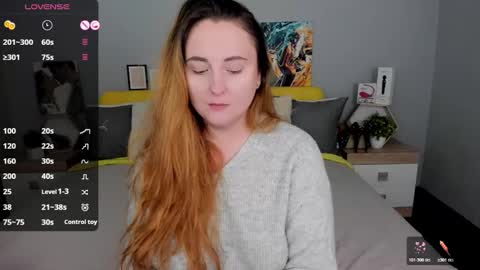 Lessy Fox online show from January 18, 9:00 pm