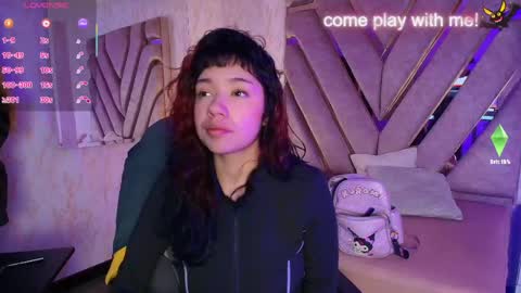 red_pandaa online show from May 20, 3:25 am