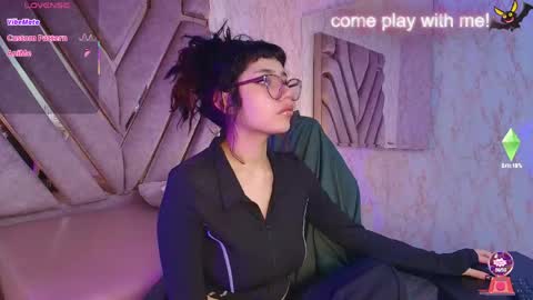 red_pandaa online show from May 21, 3:37 am