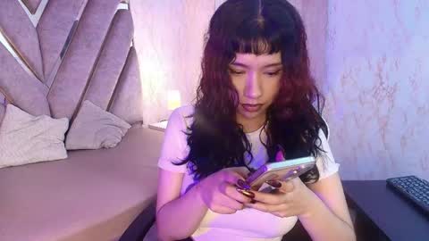 red_pandaa online show from May 13, 3:34 am