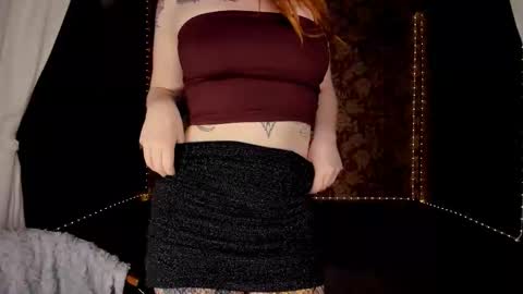 Mia online show from March 6, 12:00 pm