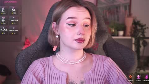 QUEEN OF EVIL online show from January 16, 8:25 pm