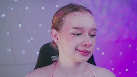 QUEEN OF EVIL online show from December 7, 6:04 pm