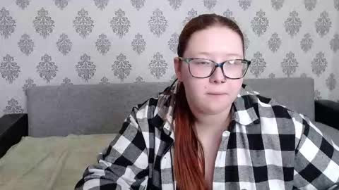 Chloe online show from October 12, 8:28 am