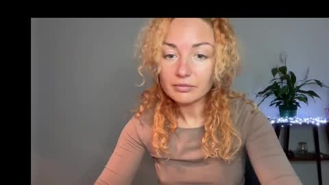 reddgirll online show from March 4, 11:22 pm