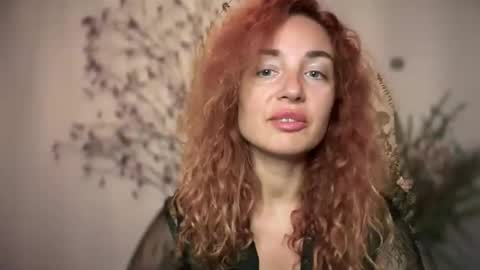 reddgirll online show from September 18, 6:50 pm