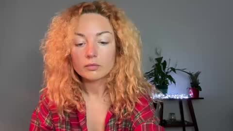 reddgirll online show from March 2, 7:30 pm