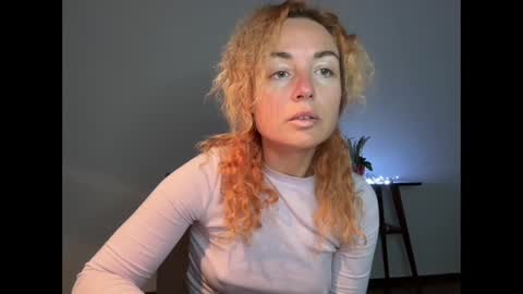 reddgirll online show from March 1, 6:43 pm