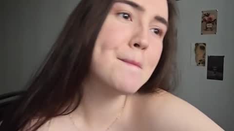 redginbluebersky online show from April 10, 7:58 am