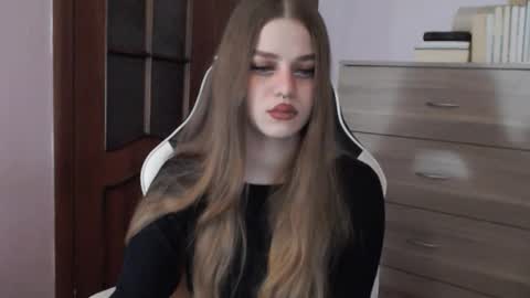 Lily online show from January 9, 2:27 am