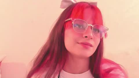 Snapshot of redmeloddy chatting on February 25, 8:00 pm Meloddy online show from February 25, 8:00 pm