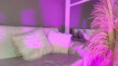RED VELVET online show from May 13, 4:29 am