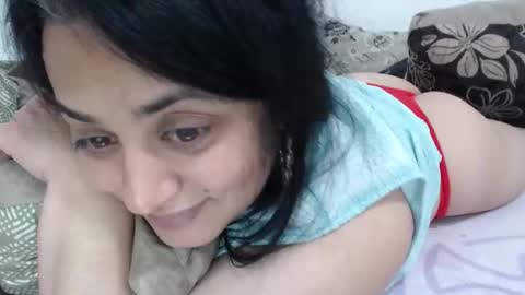Reea online show from May 6, 8:57 pm