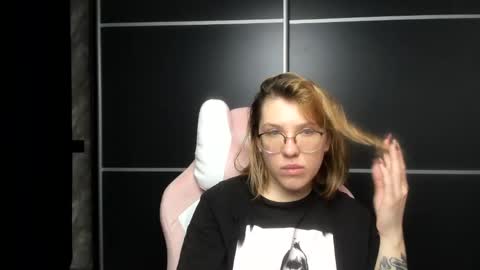 Regina online show from January 28, 2:00 am