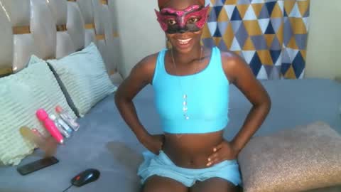 remmyqueen online show from May 5, 5:10 am