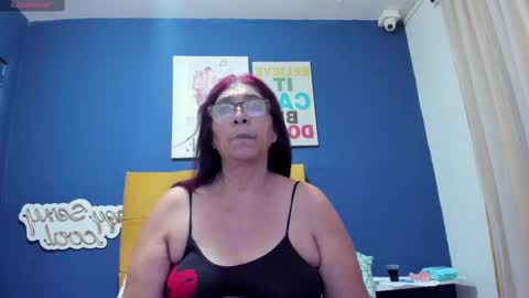 renata_milf_ online show from January 28, 11:38 am