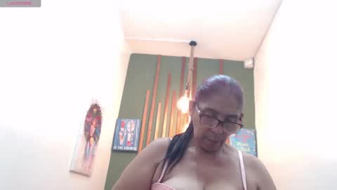renata_milf_ online show from January 13, 11:52 am