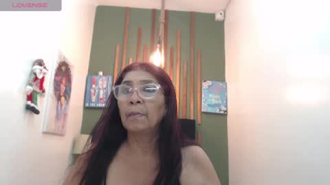 renata_milf_ online show from December 6, 12:27 pm