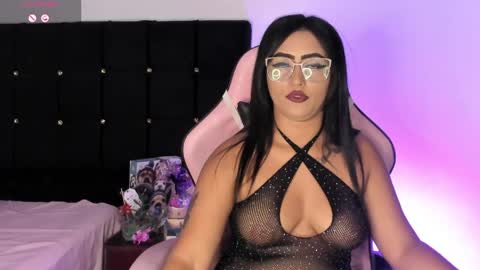renatawilsom online show from May 21, 2:42 am