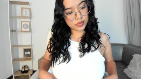 renaxi_smith online show from January 16, 7:20 pm