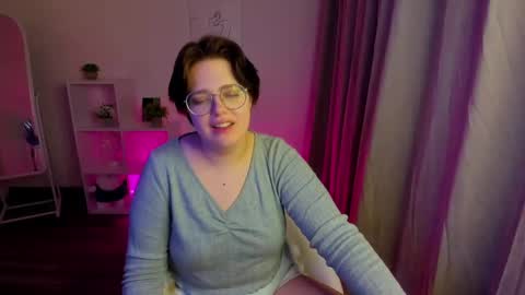 renee_turner online show from December 8, 2:28 am