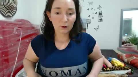 Snapshot of renesmee_tanner chatting on January 13, 1:02 am renesmee tanner online show from January 13, 1:02 am