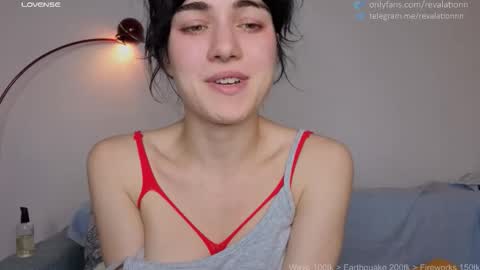 Ewiwi online show from October 23, 3:51 pm