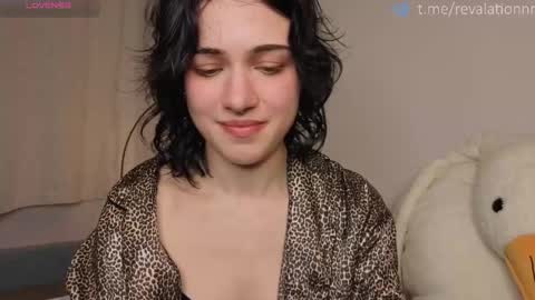 Ewiwi online show from February 5, 5:38 pm