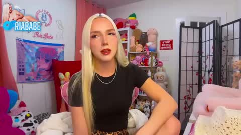 ria  online show from May 26, 2:55 am
