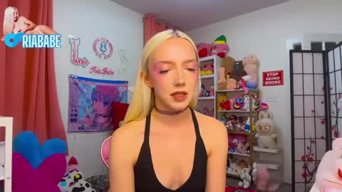 ria  online show from May 7, 3:22 am