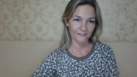 Snapshot of rialur09 chatting on October 3, 6:35 pm Galina online show from October 3, 6:35 pm