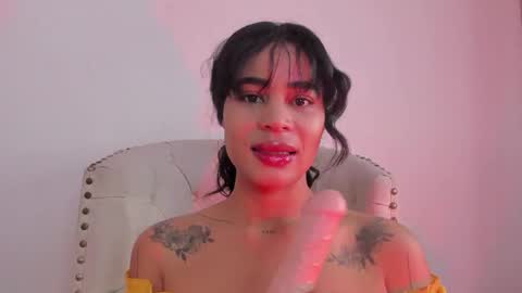 riby  online show from May 7, 8:45 pm