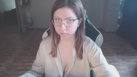 Emily online show from February 25, 8:58 am