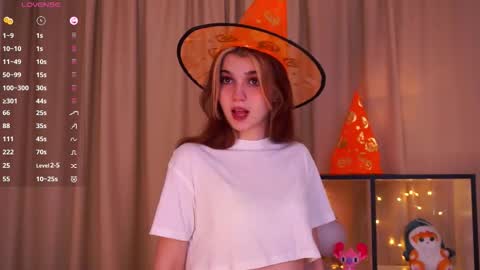 Sofia online show from October 19, 9:50 pm