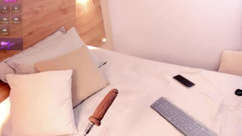 Sara online show from March 22, 11:05 am